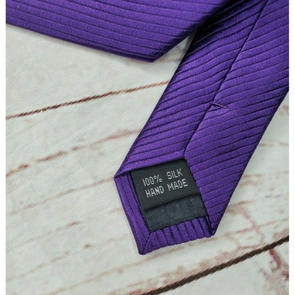 Rare Designer J Louis Embroidered Handmade %100 Silk Purple Tie - Picture 5 of 11